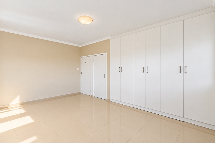 To Let 2 Bedroom Property for Rent in Camps Bay Western Cape